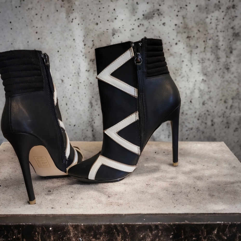 Ankle booties